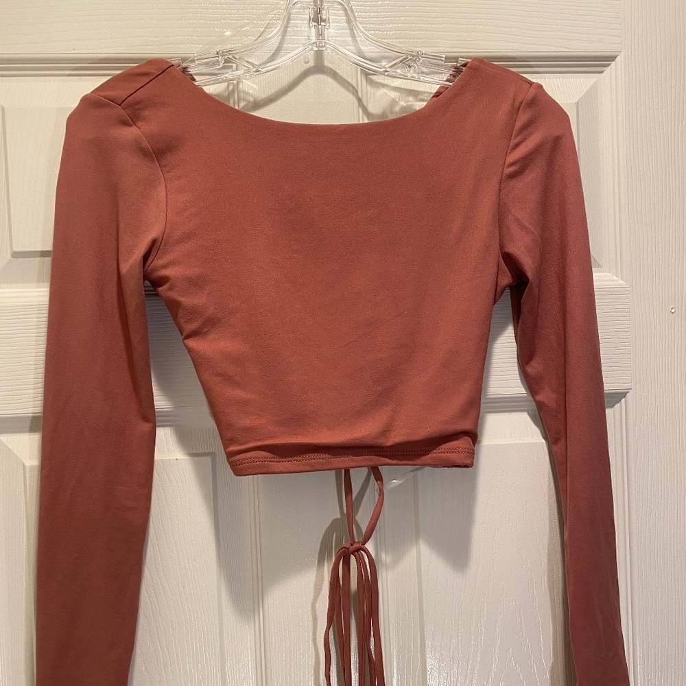 Tresser Terracotta Pink Long Sleeve Tie Back Balletcore Crop Top - Size Small